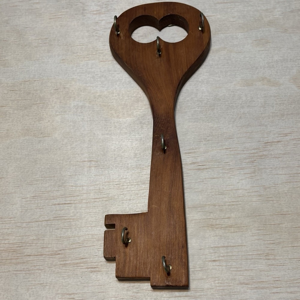 Vintage Wooden Key Keys Rack Holder 6 Hooks 14x 4.75x 0.75 Rustic Kitsch Cottage